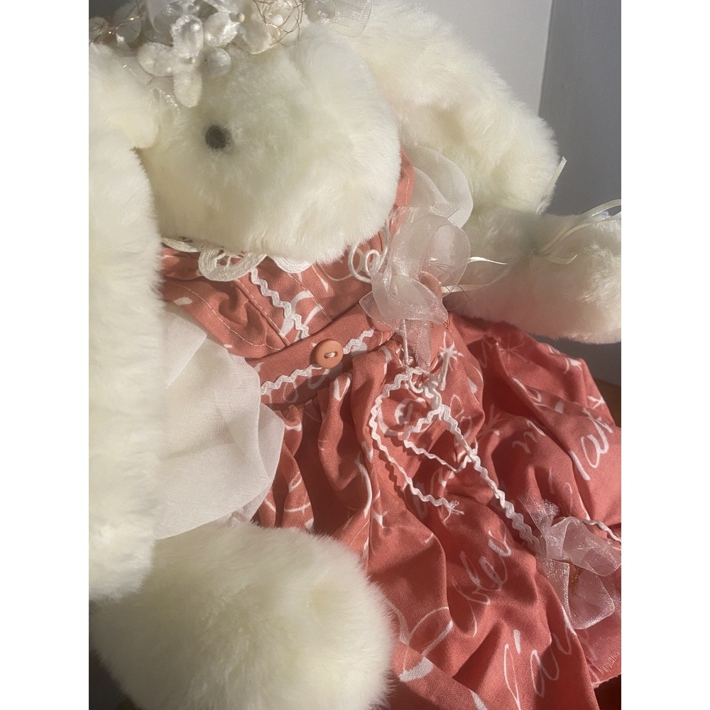 Vintage Bunnies by the Bay (Aimee) Limited‎ Edition in Excellent Condition - 18"